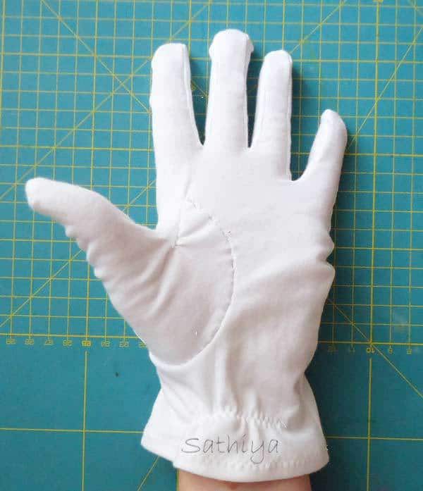 gants blancs